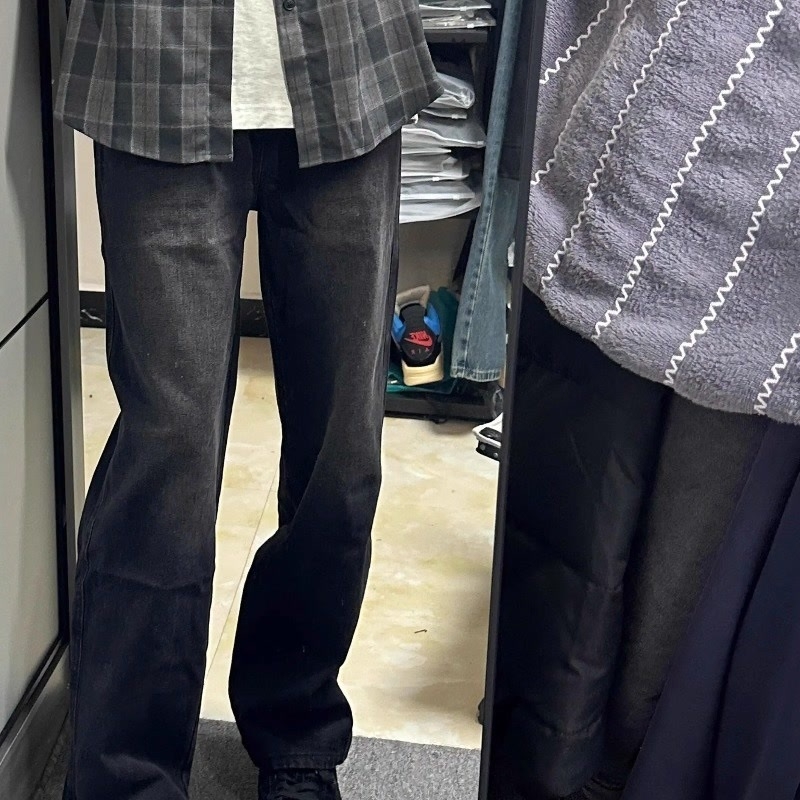 Férfi denim farmernadrág retro mosással, lazán szabott, egyenes szárú, mindennapi viseletre