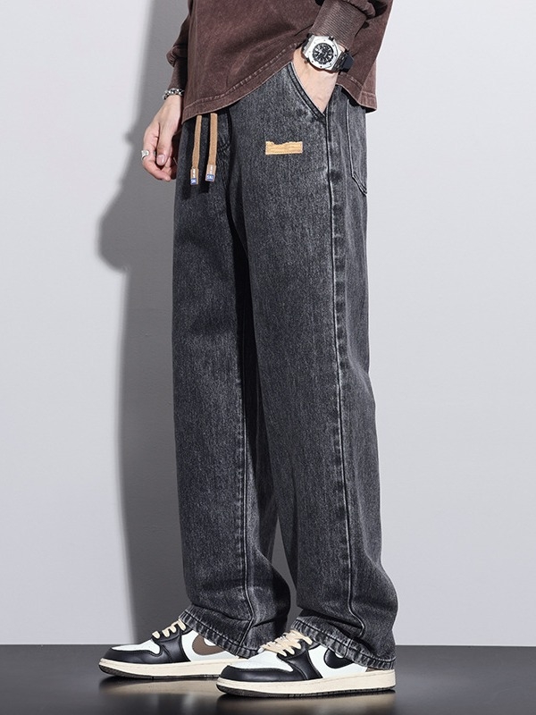 Férfiaknak szánt amerikai workwear stílusú farmerok, új tavasz–ősz modell, elasztikus derék, laza szabás, egyenes szárú, széles szárú, padlóig érő.
