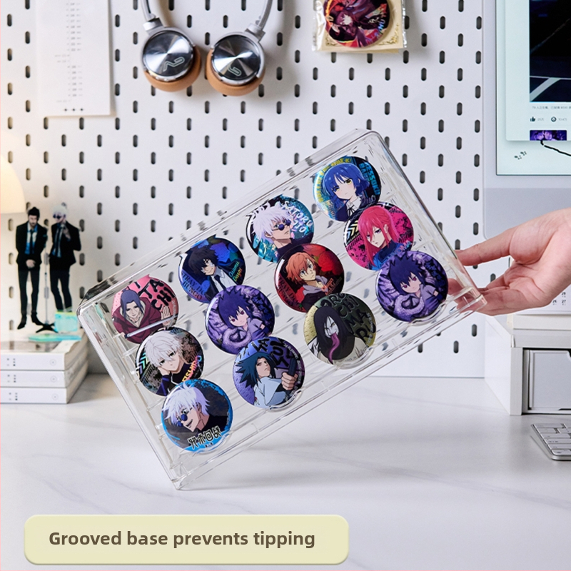 Stojan na odznaky v tvare schodíka a priesvitná akrylová krabička proti prachu na skladovanie anime merch
