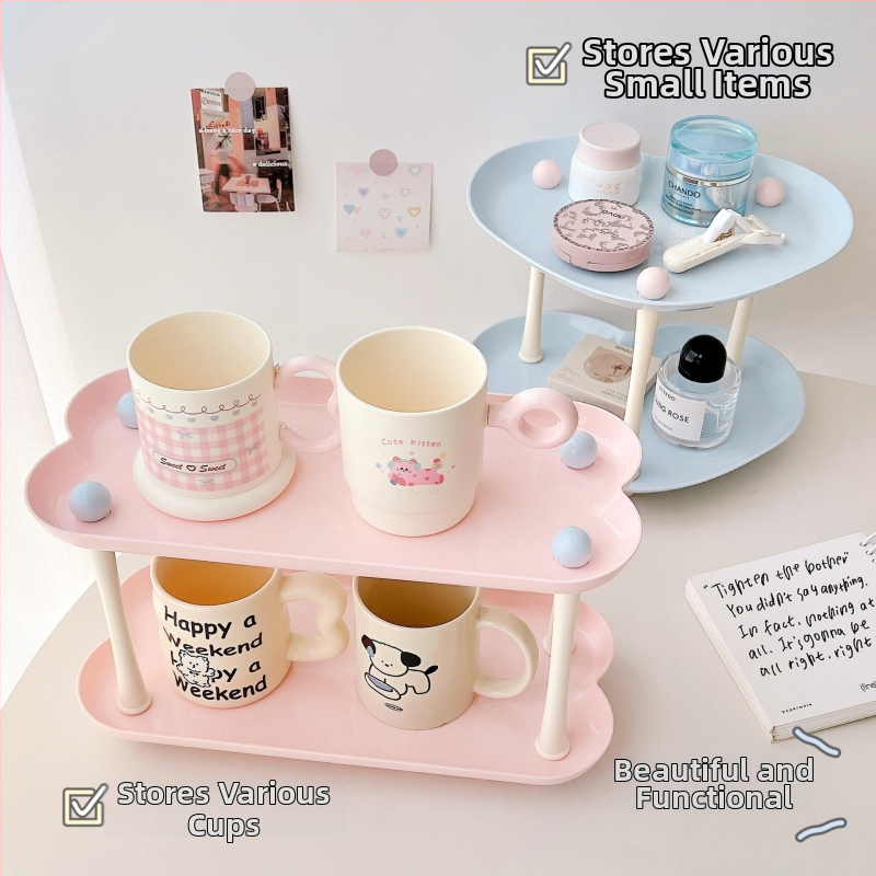 Organizér kozmetiky v tvare srdca s miskou na parfum — moderný minimalistický dizajn pre stolný stôl