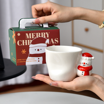 Cană de cafea ceramică cu mâner 3D al lui Moș Crăciun, design drăguț pentru ceai de după-amiază acasă, cadou pentru prieteni și studenți
