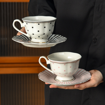 Set de cești de cafea din ceramică cu farfuriu și mâner, capacitate mică, estetică înaltă, design creativ, lux discret, de înaltă calitate, pentru uz casnic și în restaurante