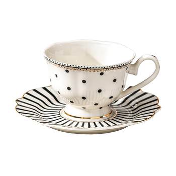 Set de cești de cafea din ceramică cu farfuriu și mâner, capacitate mică, estetică înaltă, design creativ, lux discret, de înaltă calitate, pentru uz casnic și în restaurante