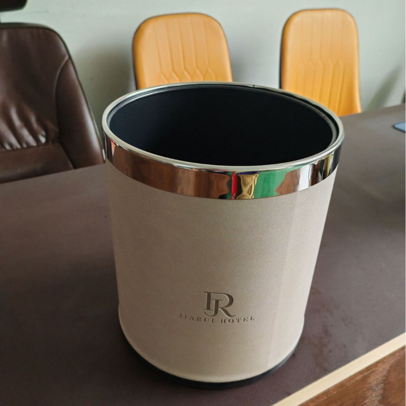 Coș de gunoi pentru camere de hotel, rotund, fără capac, rezistent la foc, cu pereți din hârtie cu două straturi, din plastic, imprimare a logo-ului disponibilă, pentru uz comercial
