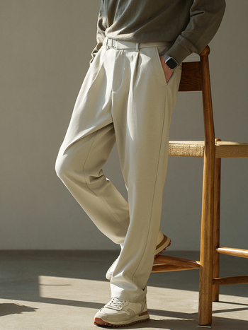 Pantaloni pentru bărbați, stil japonez, talie semi-elastică, plisate, croială dreaptă, întreținere ușoară, toamnă 2025, pantaloni casual