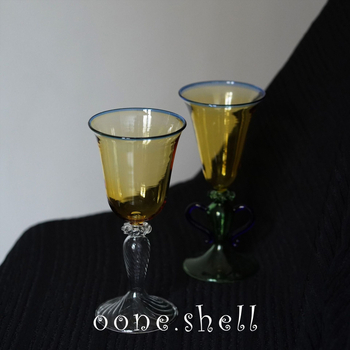 Pahar de vin lucrat manual cu mâner, stil vintage artistic, sticlă borosilicat de înaltă calitate