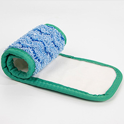 Mop plat cu fibră microfină ultra-fină, țesătură în model în valuri, sistem codificat pe culori, detașabil și lavabil la temperaturi înalte, pentru uz casnic.