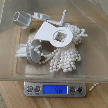 Sada hlavy 28 mm pre rolety z POM, s ťahacím perlovým reťazcom, dĺžka 3 m, obsahuje skrutky a gumové zátky
