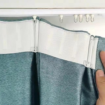 6 m závesový materiál s 15 kovovými háčikmi