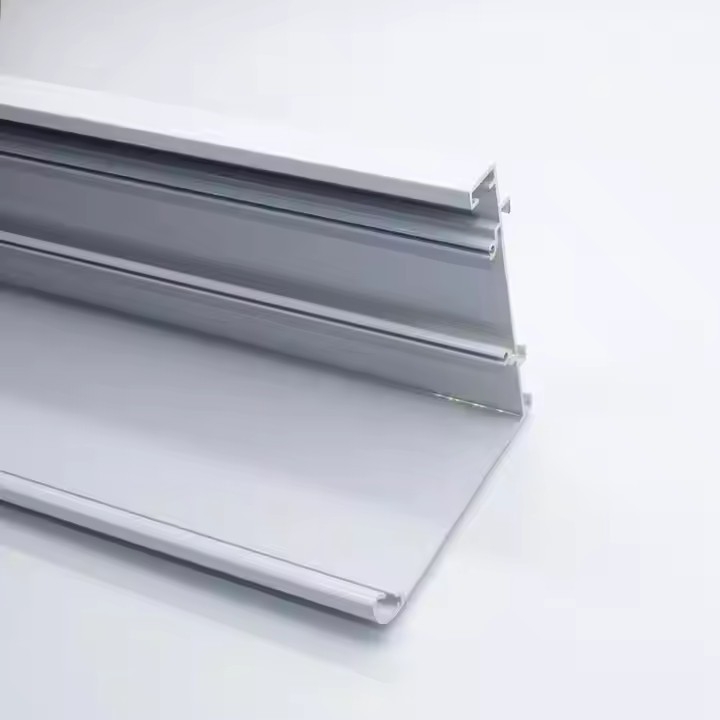 Kryt boxu z hliníkovej zliatiny pre drážkové doplnky závesu