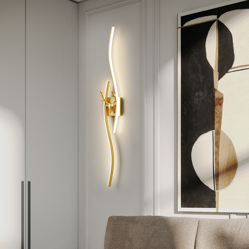 LED nástenná lampa s minimalistickým líniovým dizajnom, dlhý pásik pre modernú obývaciu izbu, na pozadie steny a nočné osvetlenie
