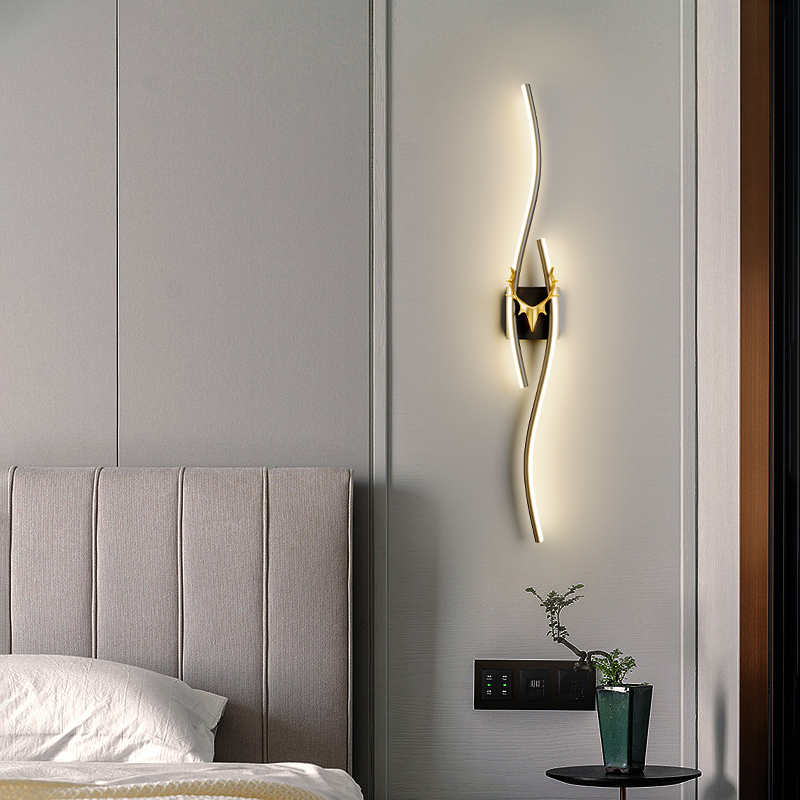 LED nástenná lampa s minimalistickým líniovým dizajnom, dlhý pásik pre modernú obývaciu izbu, na pozadie steny a nočné osvetlenie