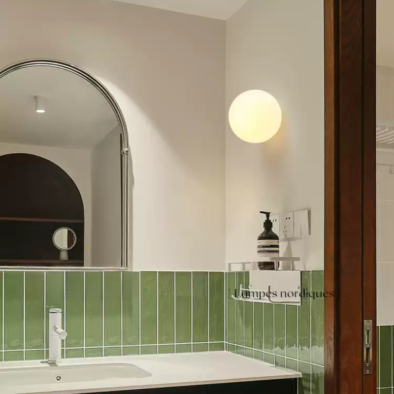Prilagođena kuglična staklena zidna svjetiljka, skandinavski minimalistički dizajnerski stil, za dnevni boravak i spavaću sobu