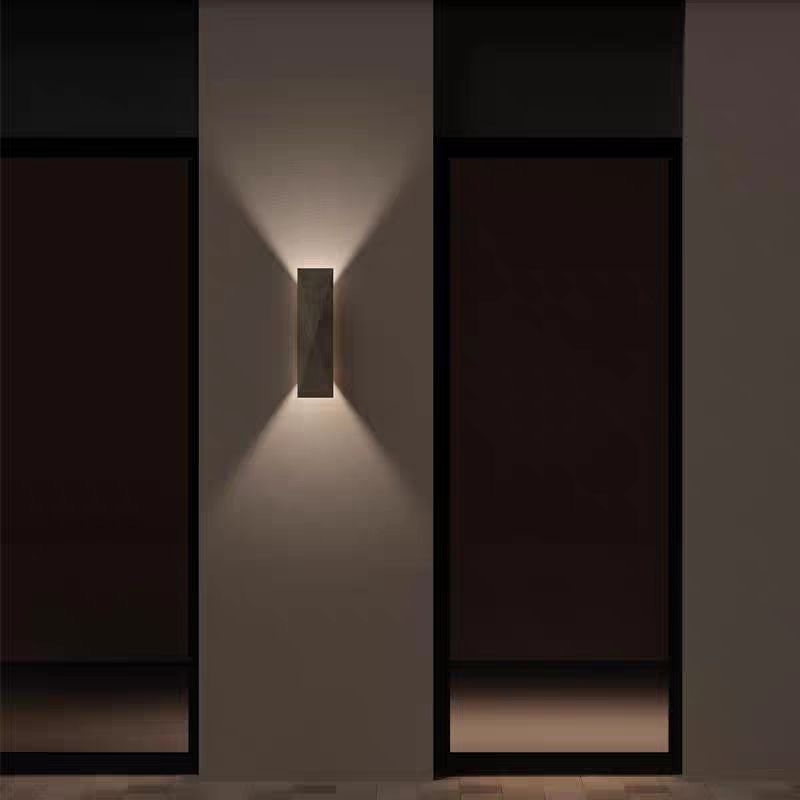 Vanjska vodootporna zidna svjetiljka u japanskom wabi-sabi stilu sa teksturom stijene jame, kreativno retro osvjetljenje za vanjski ambijent