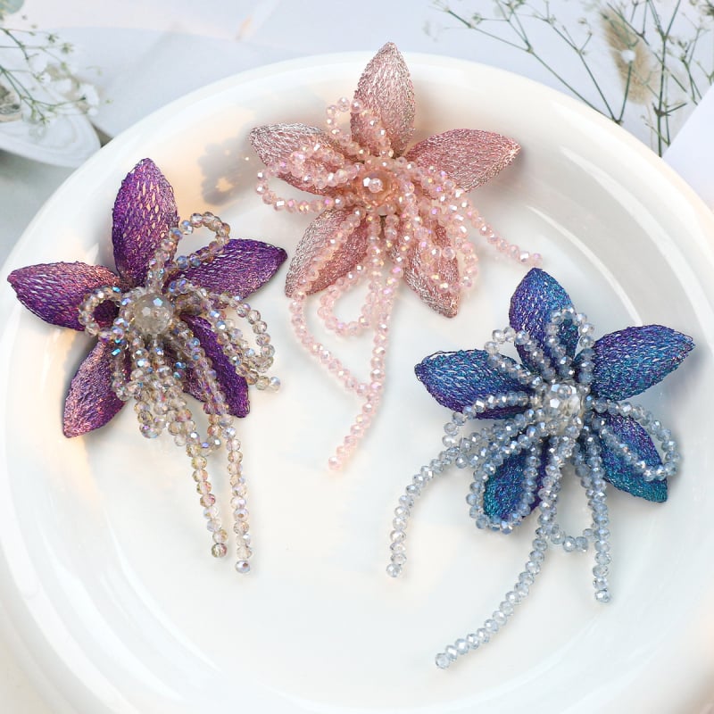 DIY dodaci nakit: cvijet od kristalnih perli s resicama, elegantan dodatak za kosu