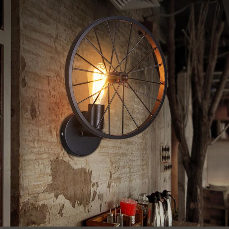 Zidna lampa u obliku kotača, američki stil, loft retro industrijski dizajn