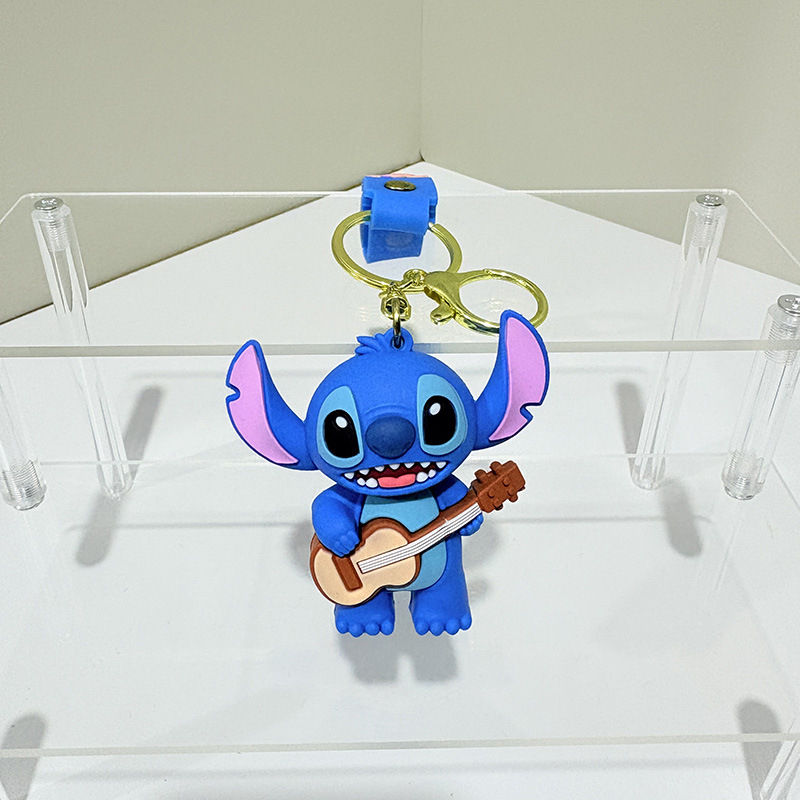 Privjesak za ključeve Stitch — crtani dizajn studentskog kampusa, sladak privjesak za kostimiranu zabavu