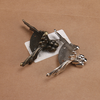 Noga od cinkovog legura, antikni stil, za ormare