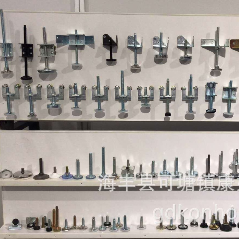 Podesive noge ormara, trokutaste metalne noge za ormar, Model 45