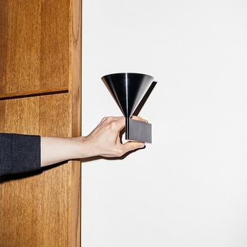 Talijanska minimalistička zidna lampa s konusnim abažurom, nordičkog dizajna za spavaću sobu ili dnevni boravak
