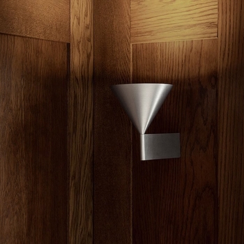 Talijanska minimalistička zidna lampa s konusnim abažurom, nordičkog dizajna za spavaću sobu ili dnevni boravak