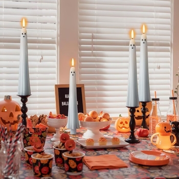 Daljinski upravljani LED držač svijeće s lutkom-duhom za Halloween