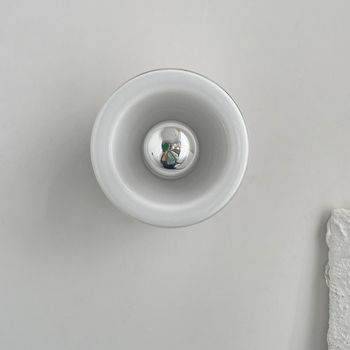 Bauhaus zidna lampa – francusko retro svjetlo za spavaću sobu s mliječnim staklom, pogodno za hodnik i stepenice