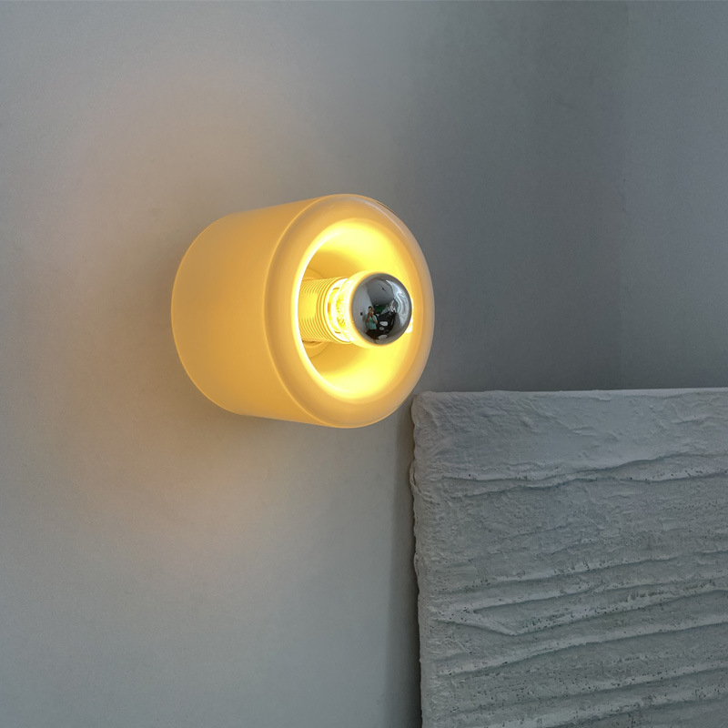 Bauhaus zidna lampa – francusko retro svjetlo za spavaću sobu s mliječnim staklom, pogodno za hodnik i stepenice