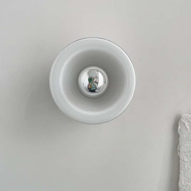 Bauhaus zidna lampa – francusko retro svjetlo za spavaću sobu s mliječnim staklom, pogodno za hodnik i stepenice