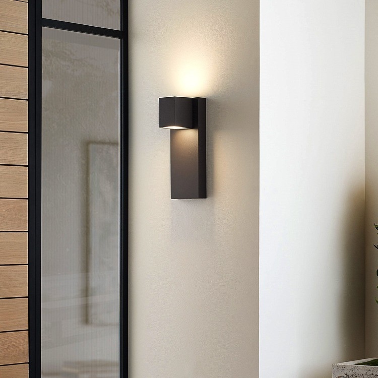 Moderno minimalističko LED vanjsko zidno svjetlo, vodootporno i otporno na hrđu, pogodno za dvorište, ulaz vile i balkon
