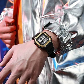 Kvadratni višenamjenski digitalni sat s LED pozadinskim osvjetljenjem, vodootporan i otporan na udarce, za vanjske sportove, studentski sat