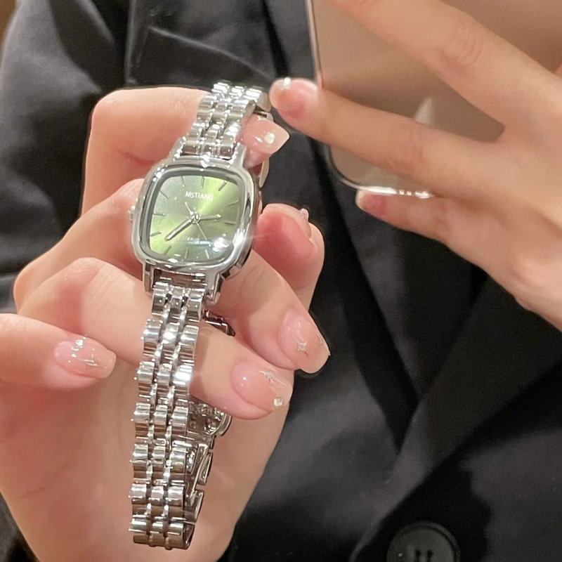 Γυναικείο ρολόι τετράγωνο, κίνηση quartz, έμπνευση Instagram, μινιμαλιστικός κομψός σχεδιασμός, ειδικός σχεδιασμός.