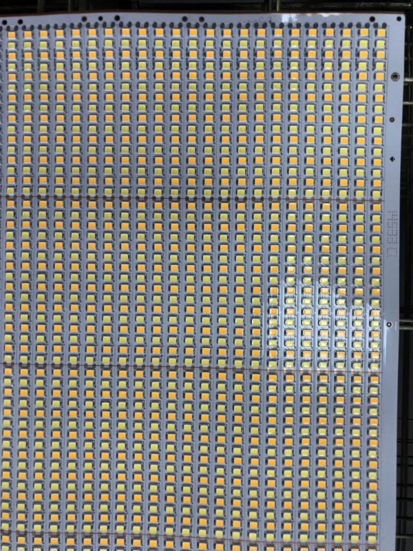 Dvobojna fleksibilna LED traka 2835 SMD, 24V, paralelna veza bez polariteta, dimmabilna