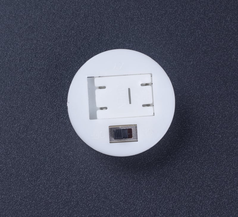 LED лампа във формата на свещ, електронна кутия за батерии, диаметър 3,6 см