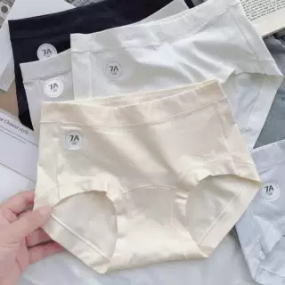 Ženske antibakterijske pamučne gaćice, srednje visoki pojas, elastičan pojas, puni kroj, 100% pamuk.