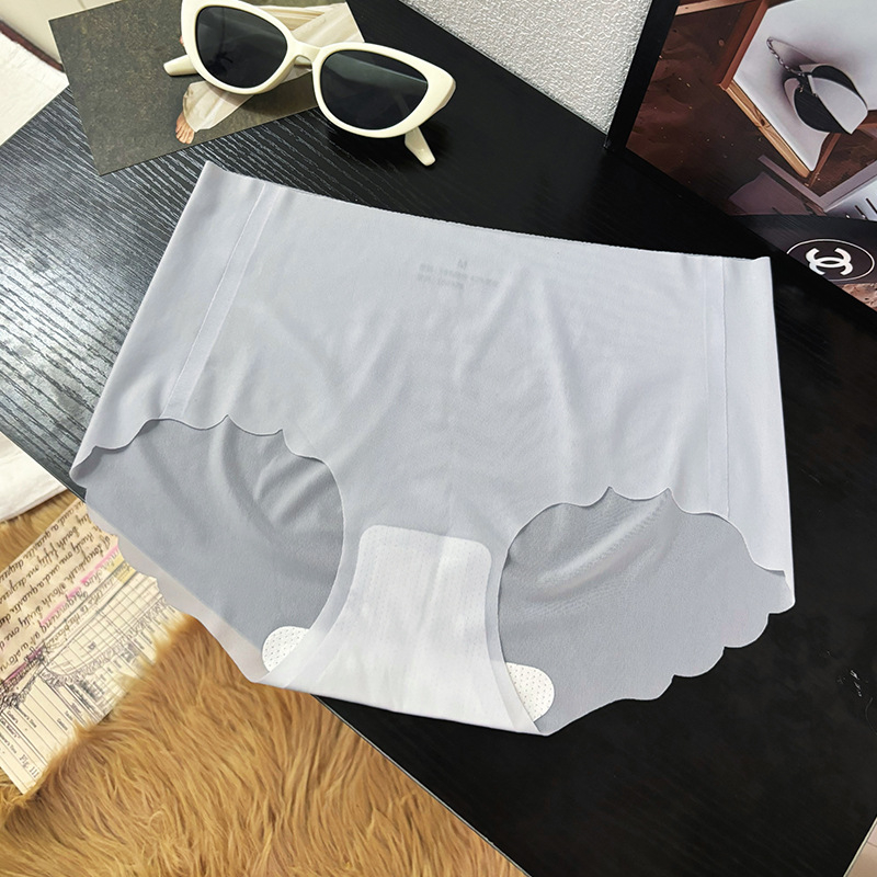 Ice Silk zensko donje rublje bez tragova - ljeto ultra-tanko, brzo sušenje, 3D oblik kukova breskve za jogu