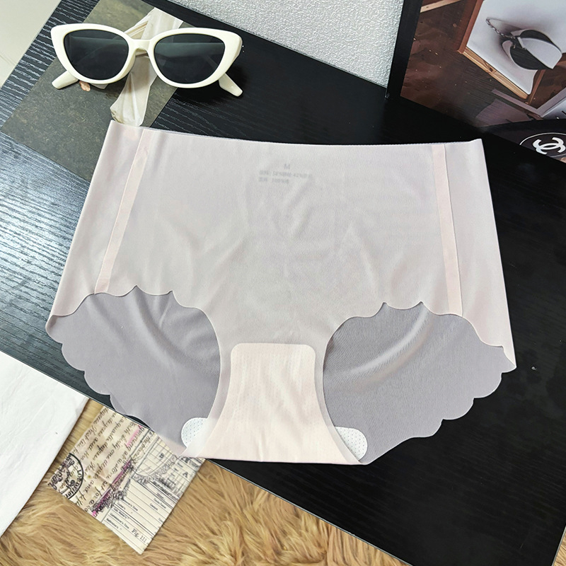 Ice Silk zensko donje rublje bez tragova - ljeto ultra-tanko, brzo sušenje, 3D oblik kukova breskve za jogu