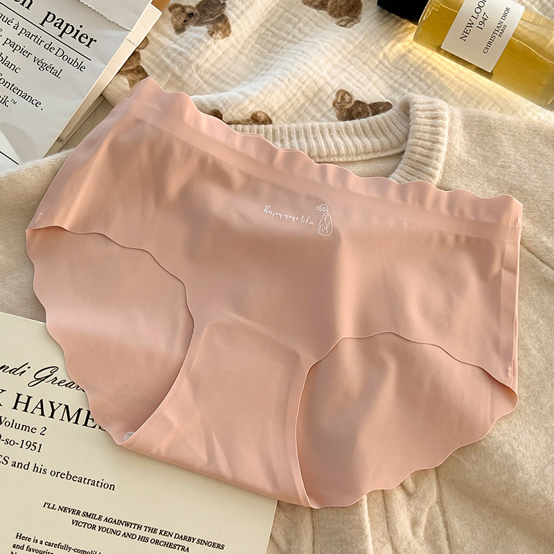 Bešavne ženske gaćice od ice silk s pamukom u preponskom dijelu, niskim strukom, prirodan osjećaj, prozračan, visoka elastičnost, plus veličina