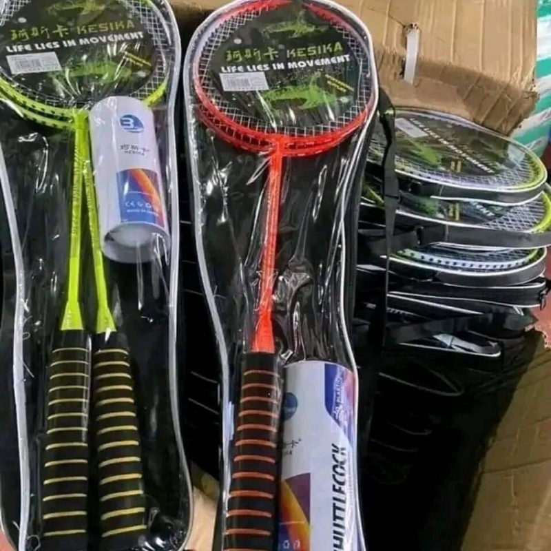 Koska K2236 badminton reketa, izuzetno lagana legura, monoblok dizajn, za odrasle i učenike, visoka elastičnost i trajnost