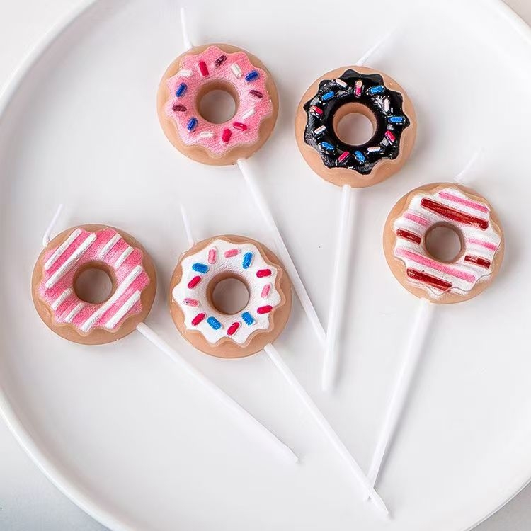 Donut svijeća s crtani dizajnom, rekvizit za zabave za fotografije, dekoracija torte za rođendan