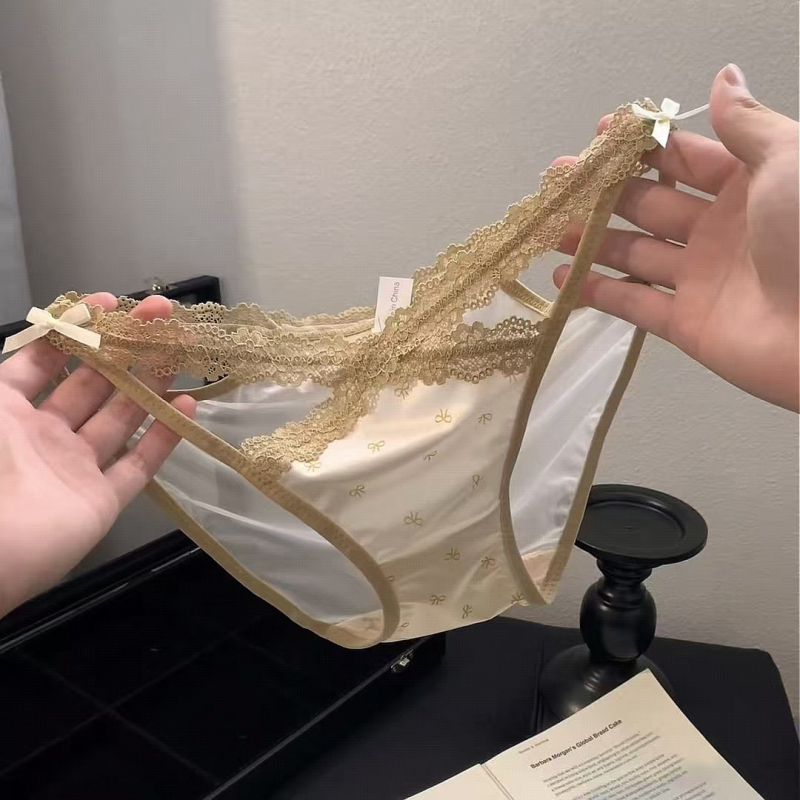 Pure Desire Ženske tangice od čipke i saten leopard uzorka, proziran izrez i krížni remeni