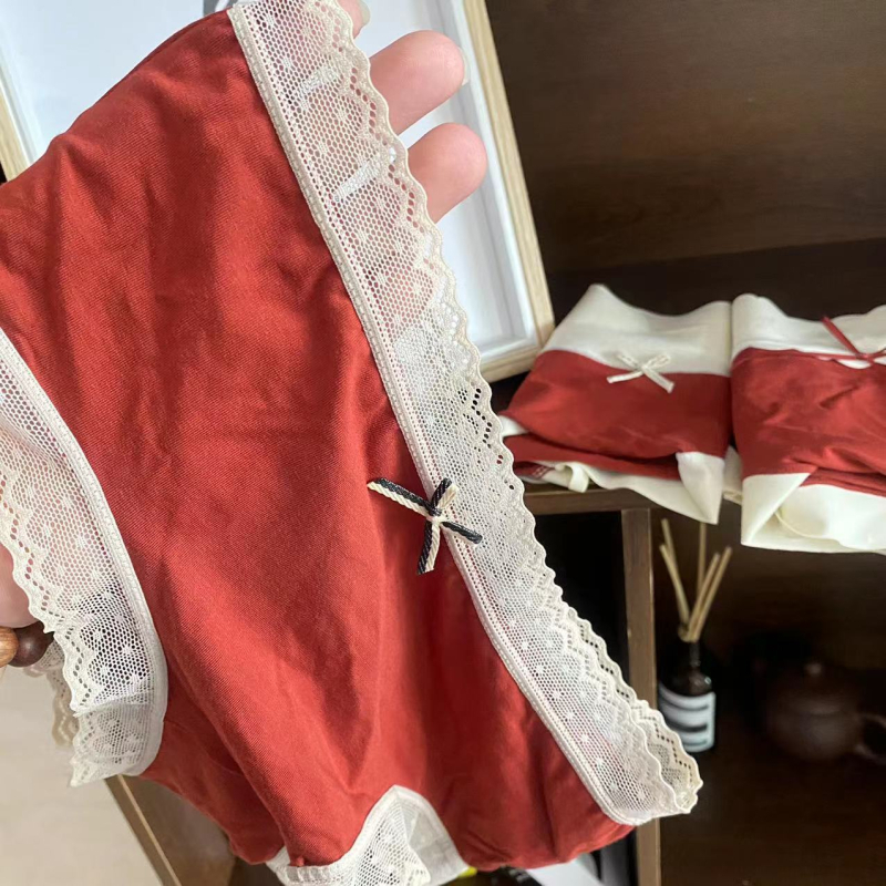 Crvene ženske gaćice od modalnog pamuka u kutiji za darove, prozračne i udobne, s srednjim strukom i pamukovom podstavom