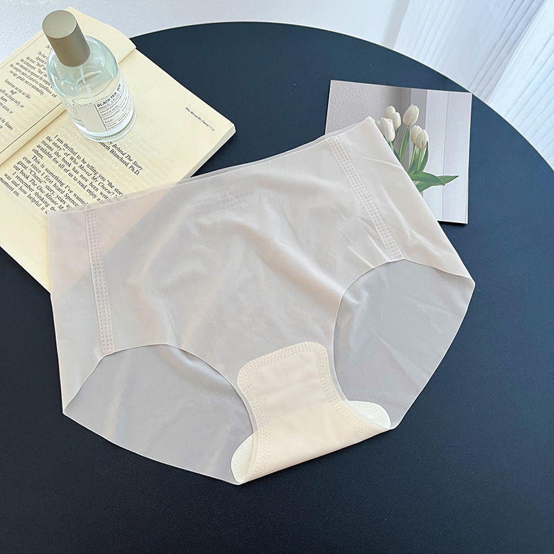 Bešavne ultra-tanke ženske gaćice od ice silk, 3D dizajn stražnjice, prirodan osjećaj, prozračne, srednji pojas, pamuk među krojem