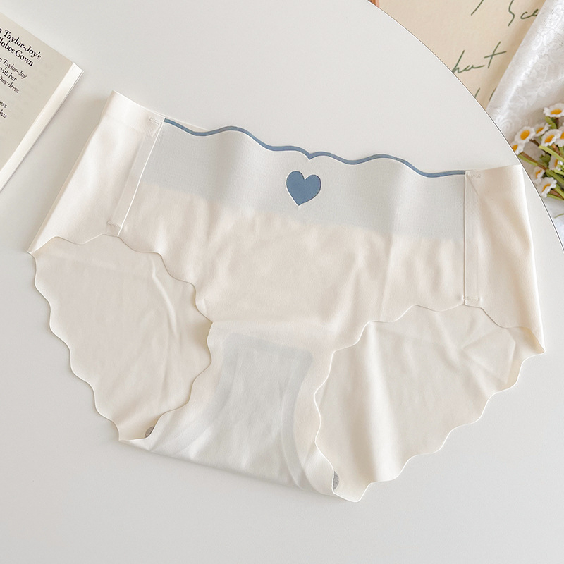 Sweet Heart ženske bezšivne gaćice od Ice Silk, brzo sušeće, srednje podignute, udobne i prozračne
