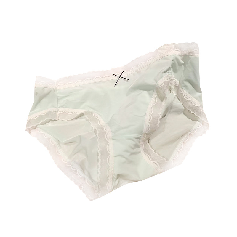 Ljetne ultra-tanke ženske gaćice krem boje, Ice Silk materijal, pamuk u preponi, valovita rub, prozračne