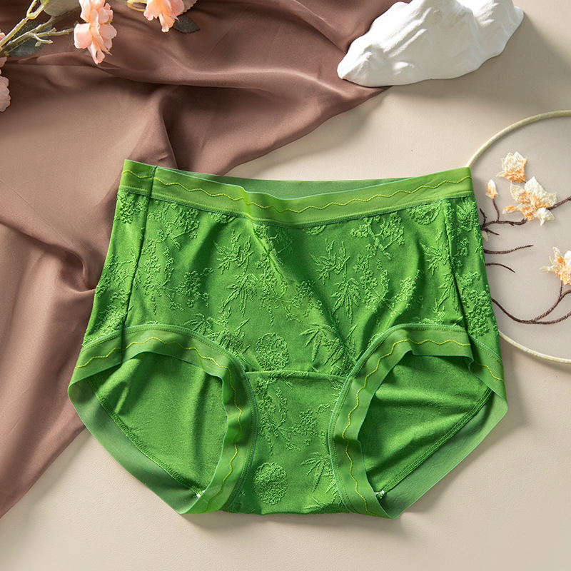 Čipkaste ženske gaćice, prozračne lagane, reljefni uzorak od ice silk, plus veličina, lagani ljetni model, antibakterijske, podstava od morušinog svile u preponama