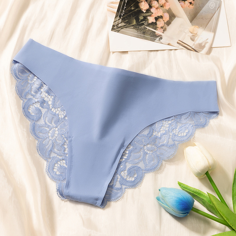 Ženske čipkaste gaćice - mekane, prozračne, ice silk materijal, niski struk, s cvjetnim uzorkom ili jednobojne, romantični francuski stil