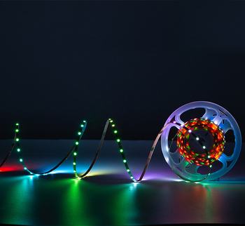 USB LED traka za kućište računala, RGB, 5V, širina 4 mm, WS2812B, 60 LED, kut snopa 120°, regulabilna jačina svjetla