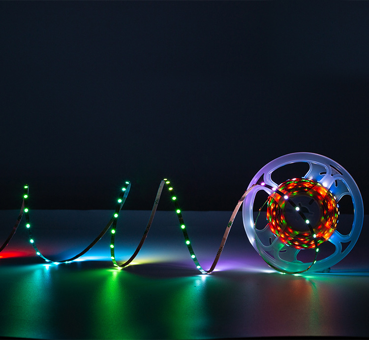 USB LED traka za kućište računala, RGB, 5V, širina 4 mm, WS2812B, 60 LED, kut snopa 120°, regulabilna jačina svjetla