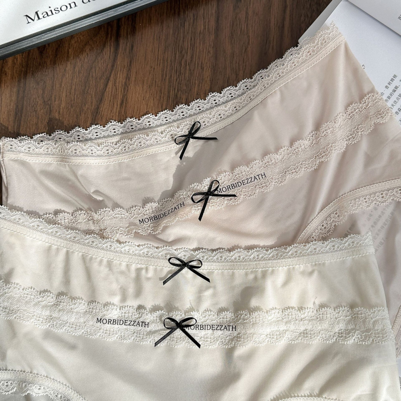 8408: Ultra tanke čipkaste Jacquard bikini gaćice s mašnicom, srednji pojas, prozračne, brzo-sušeće, antibakterijske.